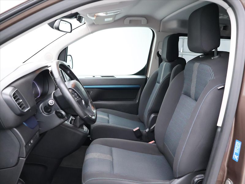 Peugeot Traveller 2,0 BlueHDi 110kW Aut.klima CZ - fotka 11 z 35