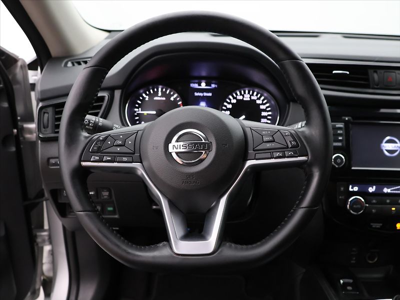 Nissan X-Trail 2.0 dCi Aut. AWD CZ N-Connecta - fotka 14 z 30
