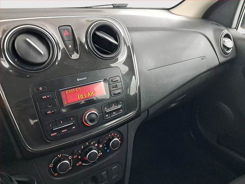 Dacia Logan (2018) 1.0 SCe, Serv.kniha - fotka 12 z 15