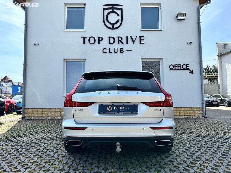 Volvo V60 CC/B4/AWD/NezT/TZ/H&K/Skladem - fotka 5 z 17
