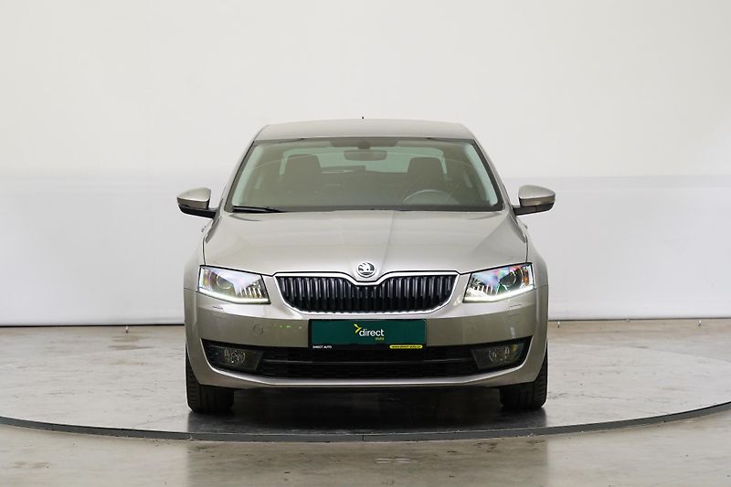 Škoda Octavia - fotka 4 z 26