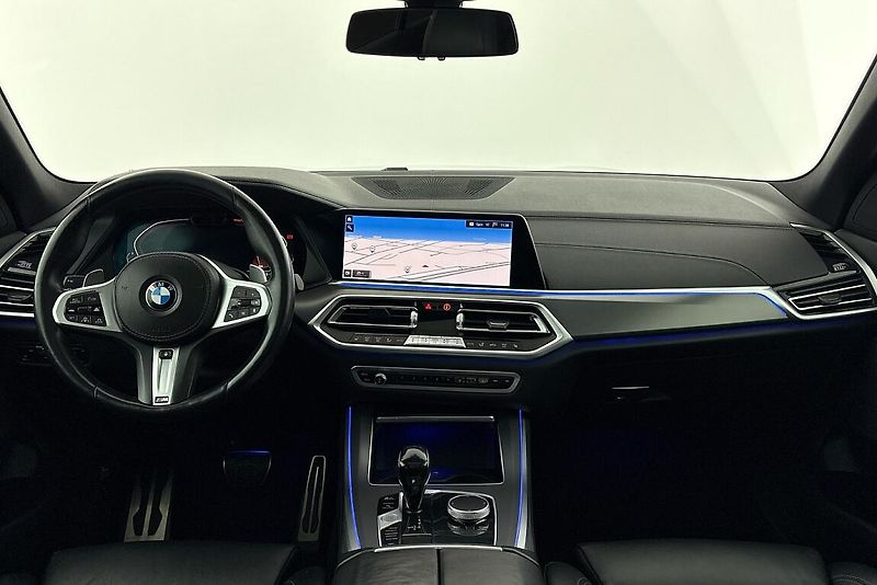 BMW X5 xDrive30d - fotka 7 z 19