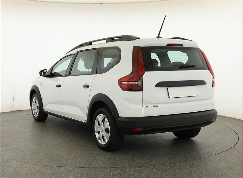 Dacia Jogger (2024) 1.0 TCe, LPG, 7 míst, ČR,1.maj - fotka 4 z 15