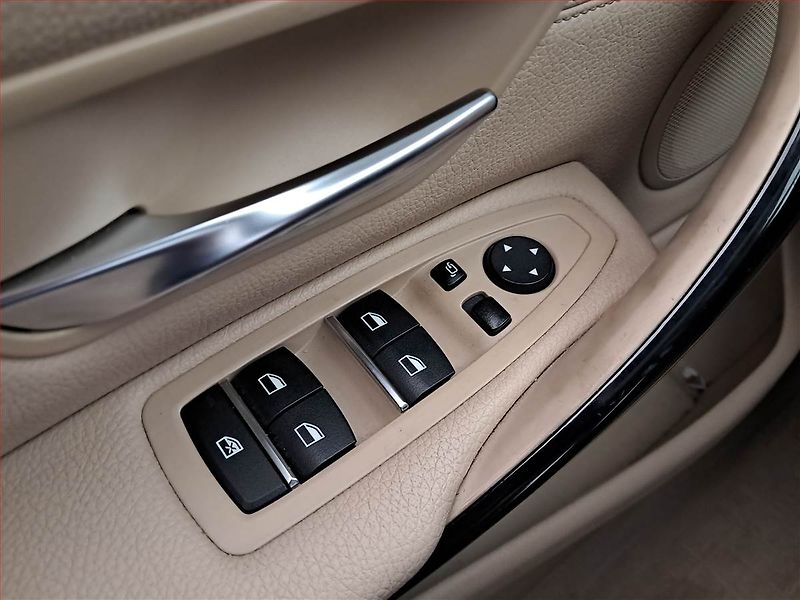 BMW Řada 4 (2018) 430i xDrive - fotka 20 z 23