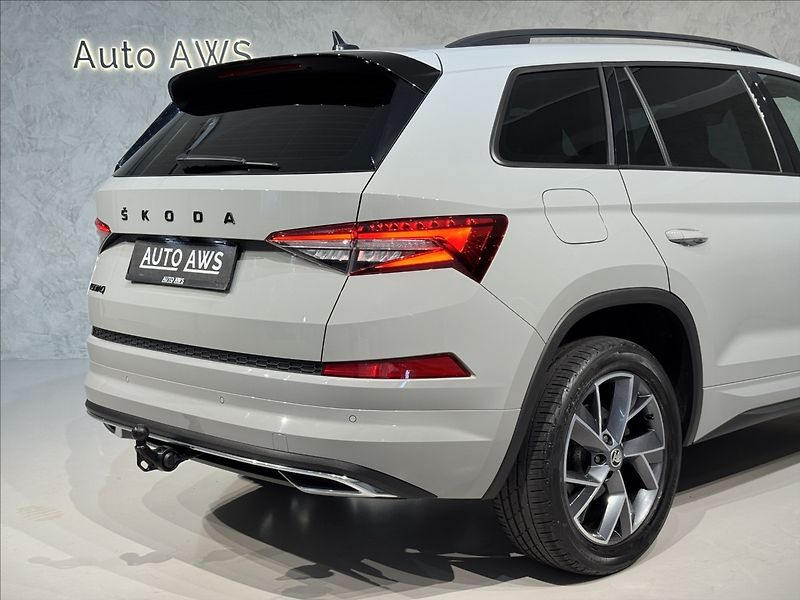 Škoda Kodiaq 2,0 TDi  DSG Sportline Virtual - fotka 11 z 47