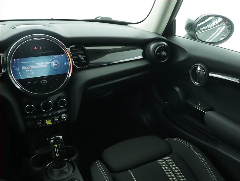 Mini Ostatní (2021) Cooper SE 32 kWh, SoH 98% - fotka 8 z 20