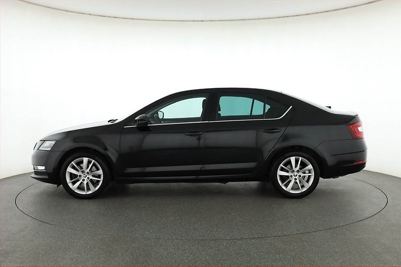 Škoda Octavia (2017) Style 1.8 TSI, Automat - fotka 3 z 21