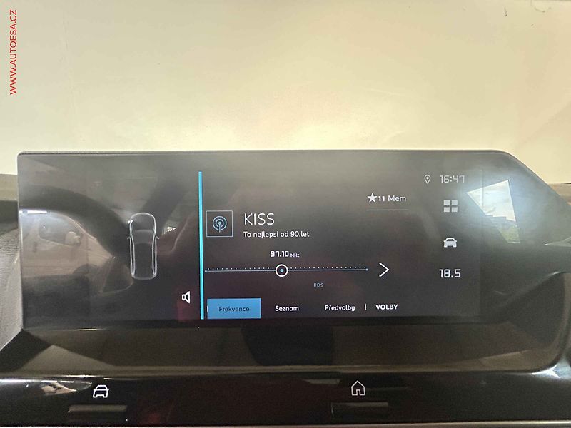 Citroën C4 (2022) 1.5 HDi, 2.maj,ČR, Feel, LED - fotka 15 z 18