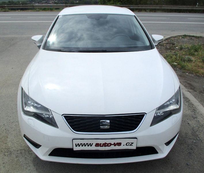Seat Leon 1,2TSi 77kW STYLE FULL LED - fotka 4 z 48