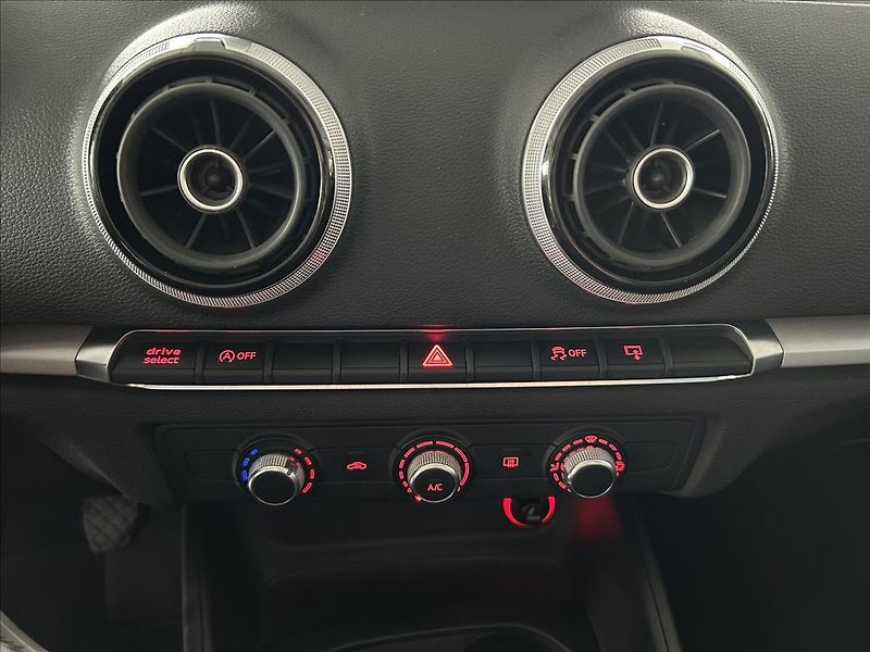 Audi A3 2,0   TDI 110kW,SERVISKA,NAVI - fotka 18 z 27