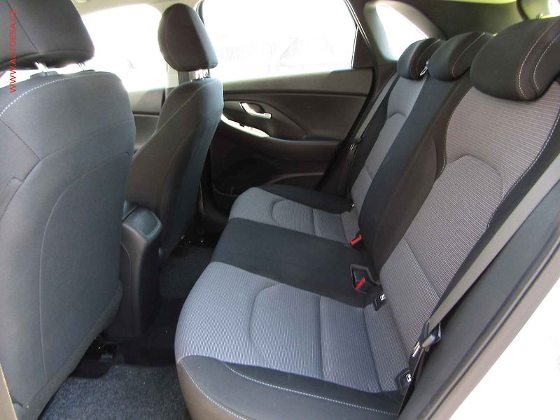 Hyundai i30 (2021) 1.5DPi, 2.maj,ČR, AC, ČR - fotka 11 z 18