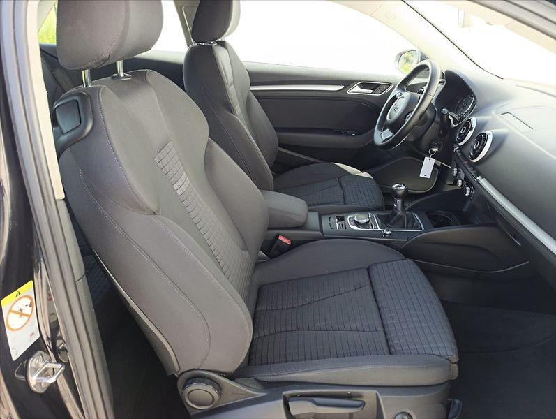 Audi A3 1,4 TFSi Bi.xenon Navi Tempoma - fotka 20 z 29