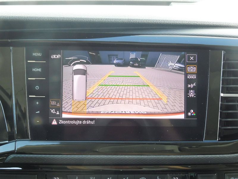 Volkswagen Multivan (2021) Highline 2,0 TDI 150kW DSG 4MO - fotka 12 z 30