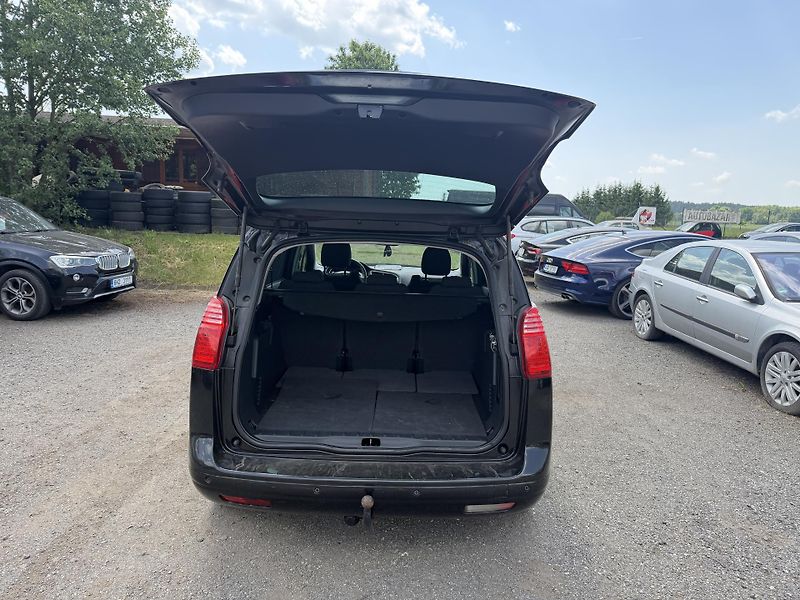 Peugeot 5008 1.6 HDI - fotka 9 z 25