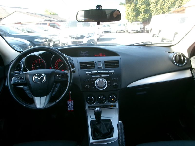 Mazda 3 (2011) 1,6i AC TEMP ALU BT - fotka 14 z 28