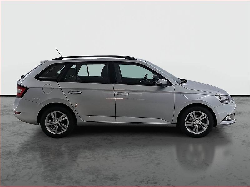 Škoda Fabia (2022) Ambition Plus 1.0 TSI - fotka 6 z 16