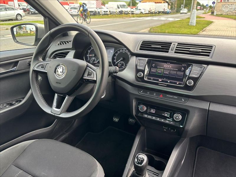 Škoda Fabia 1,0 TSI  Style 5kvalt ČR - fotka 17 z 26