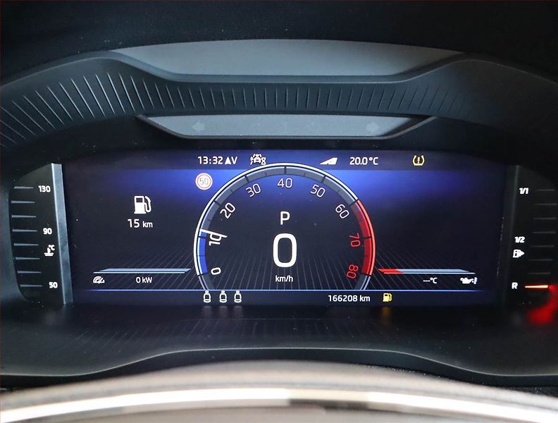 Škoda Karoq (2022) Sportline 2.0 TSI - fotka 11 z 24