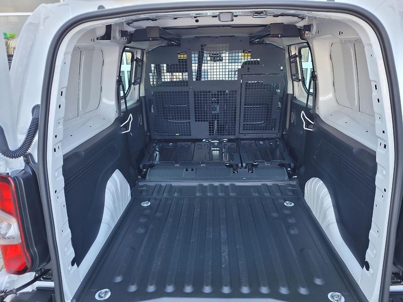 Toyota ProAce City CrewCab Comfort 130K - fotka 7 z 12