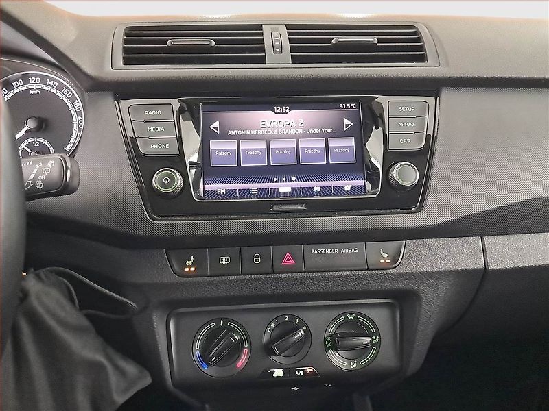 Škoda Fabia (2022) Ambition 1.0 TSI, ČR,1.maj - fotka 12 z 17