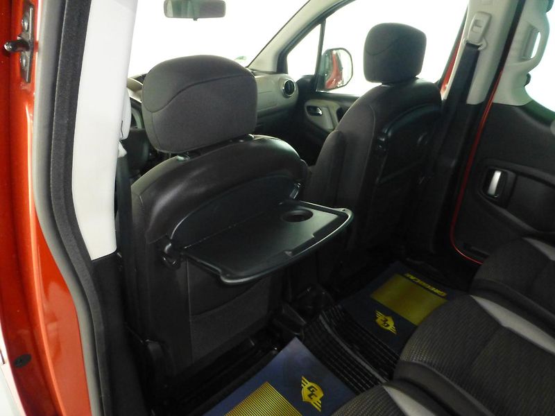 Peugeot Partner Tepee (2011) 1,6HDI*KLIMATIZACE - fotka 14 z 27