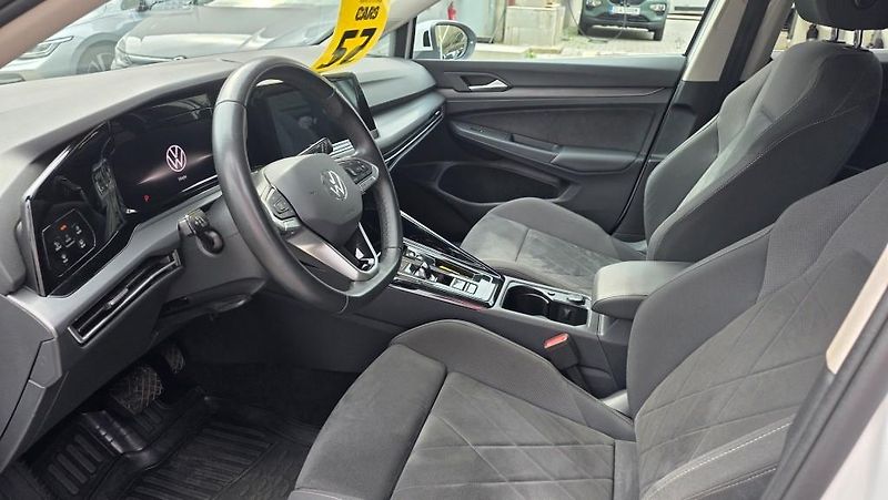 Volkswagen Golf (2024) 2.0 TDI 110kW DSG7 Style TZ - fotka 8 z 34