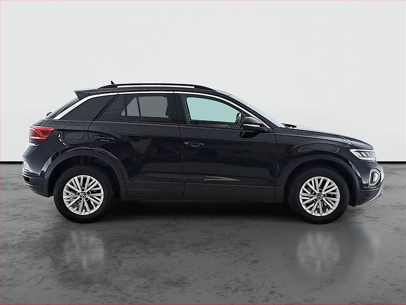 Volkswagen T-Roc (2022) 1.5 TSI - fotka 6 z 19
