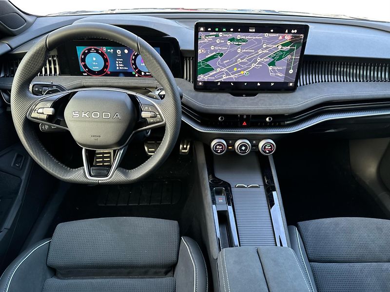 Škoda Superb Combi 2,0 TDI 4X4 SPORTLINE - fotka 10 z 21