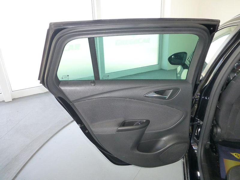 Opel Astra (2016) 1,6CDTI*NAV*PARK.S*Záruka 36mě - fotka 13 z 24