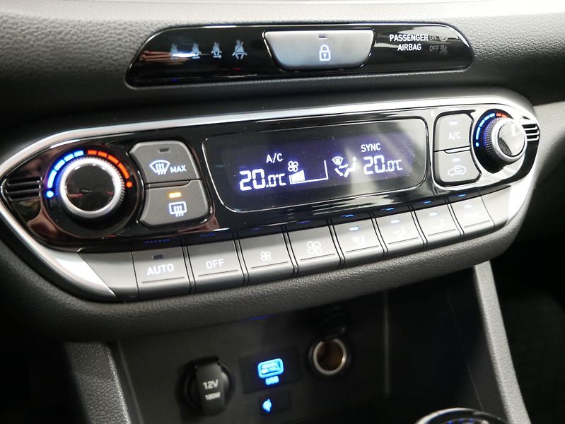 Hyundai i30 - fotka 20 z 24