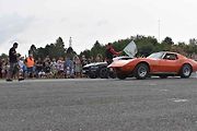 Pět stovek amerických korábů silnic se sjelo na sraz osmiválců Hradecká V8 na hradecké letiště.