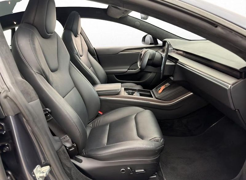 Tesla Model S LR AWD Kam Vzduch Yoke Pano. - fotka 28 z 36