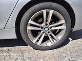 BMW Řada 3 (2017) 320i GT - náhled 9