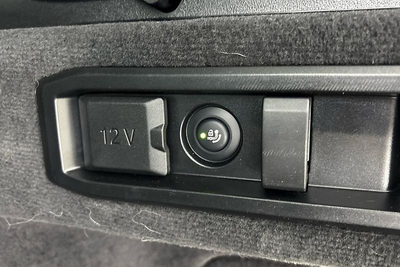 BMW Řada 5 řady 5 | 520d xDrive - fotka 15 z 19
