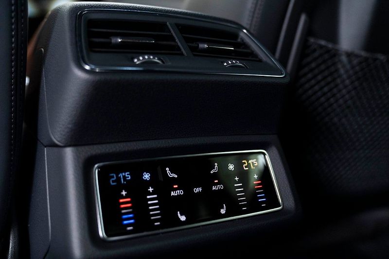 Audi e-tron 55 300kW SB BlackEd Taž ZÁRUKA - fotka 37 z 40