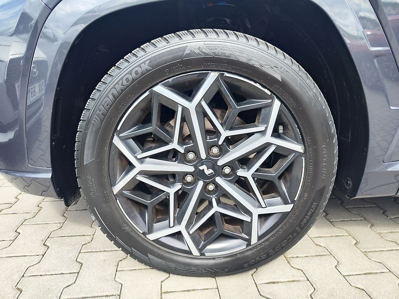 Hyundai Tucson 1.6 T-GDi/132kW N-Line MHEV - fotka 40 z 42