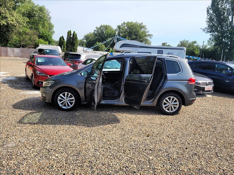 Volkswagen Touran 1,5 Již není k dispozici - fotka 17 z 50