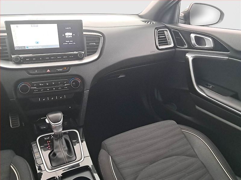 Kia Ceed (2023) GT Line 1.5 T-GDI - fotka 8 z 21