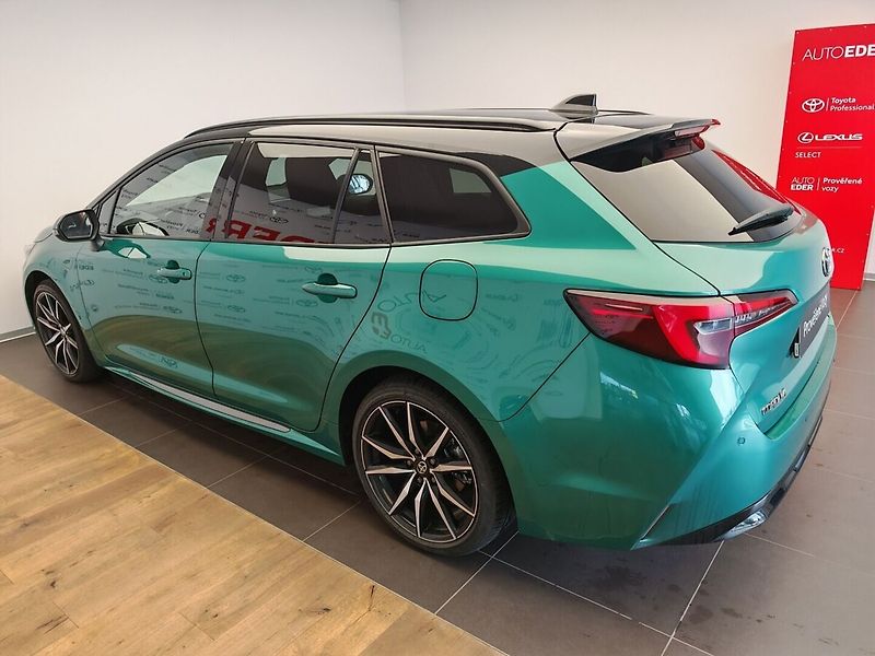 Toyota Corolla 1.8 Hybrid e-CVT GR Sport Tour - fotka 6 z 32