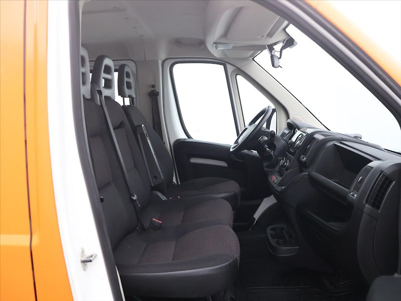 Peugeot Boxer 2.2 HDI 121kW 7Míst CZ 1Maj DP - fotka 12 z 28