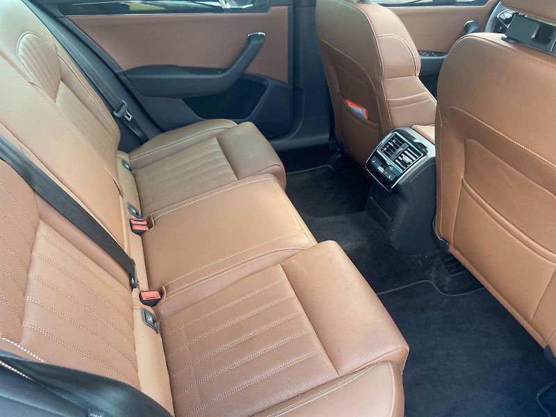 Škoda Superb (2022) 2.0 TSI 206kW 4x4 DSG L&K - fotka 11 z 41