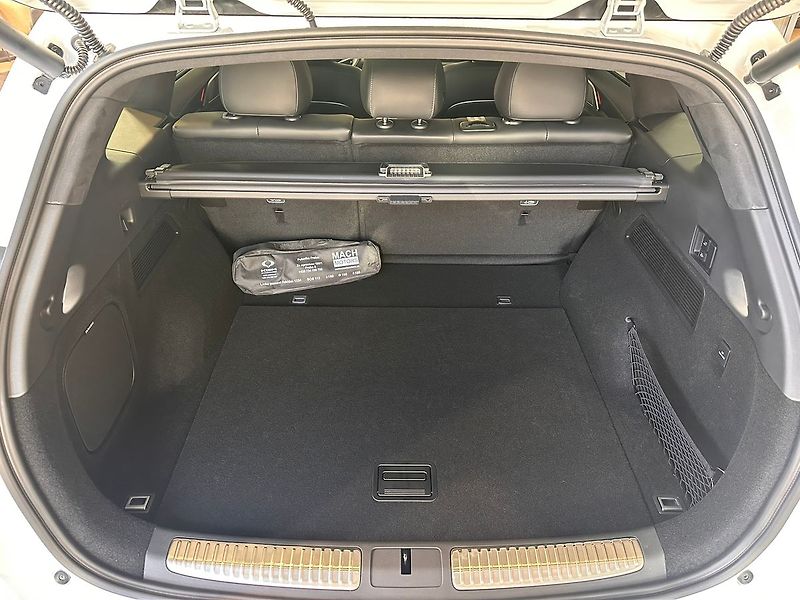Xpeng G9 (2026) RWD Long Range - 351 HP !!! - fotka 12 z 12