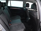 Volkswagen Passat Variant 2.0 TDI 147kW 4MOT DSG CZ DPH - náhled 12
