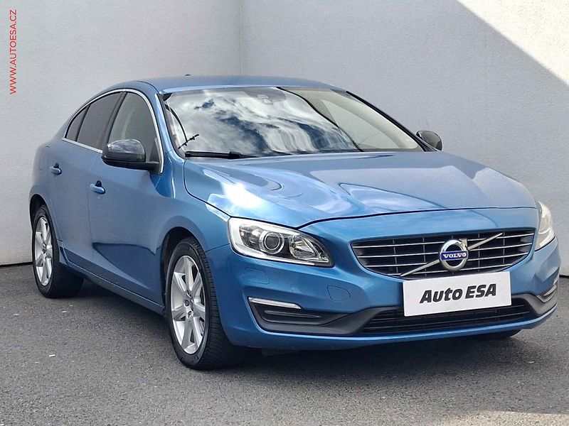 Volvo S60 (2015) 2.0 D4, ČR, servis.kniha, AT - fotografie inzerátu