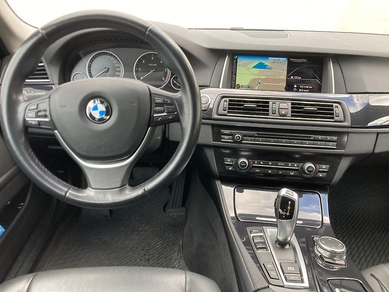 BMW Řada 5 2,0 525 XD ČR servis - fotka 12 z 29