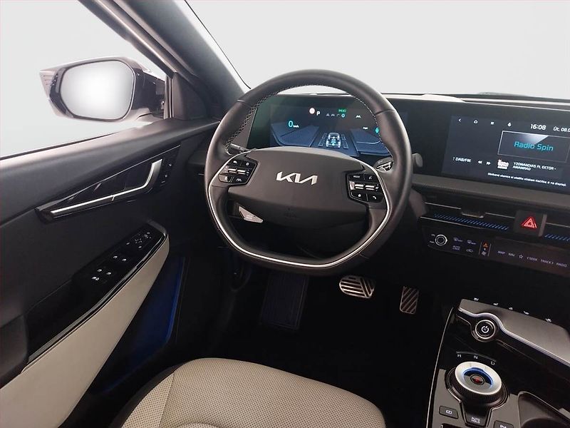Kia EV6 (2023) AWD 77.4 kWh, SoH 94% - fotka 7 z 24