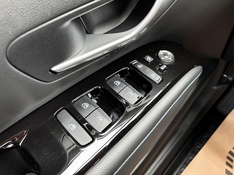 Hyundai Tucson 1.6T-GDi 132kW, REZERVACE - fotka 25 z 30