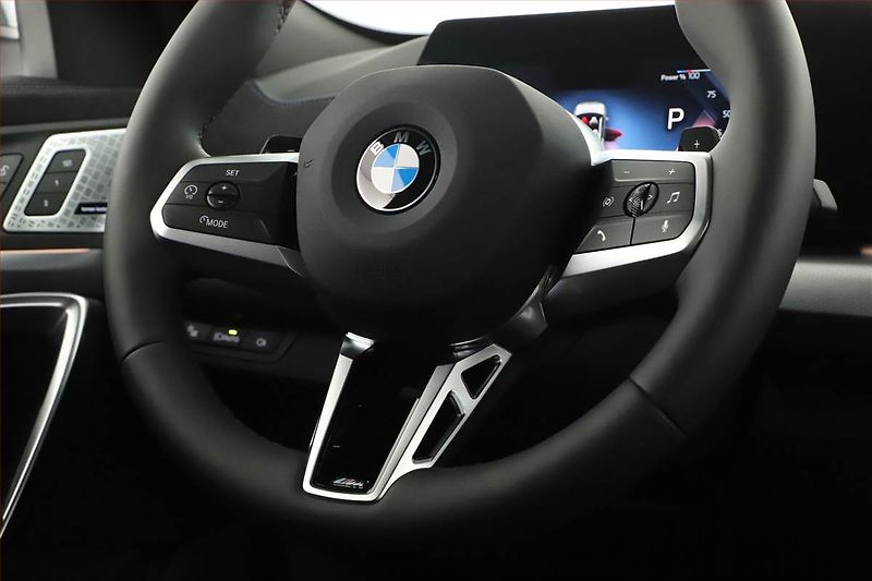 BMW X2 (2025) xDrive20d, Kamera - fotka 8 z 27