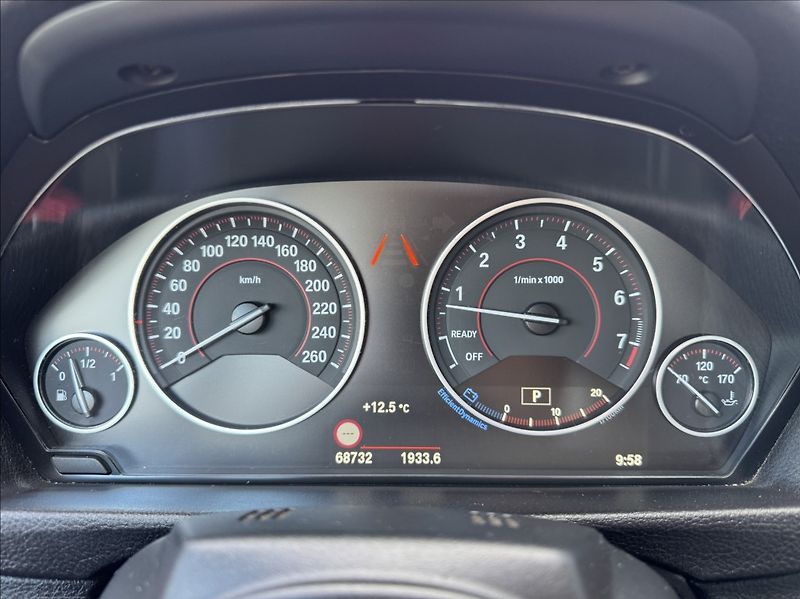 BMW Řada 4 2,0 430i xDrive Cabrio M-paket - fotka 30 z 50