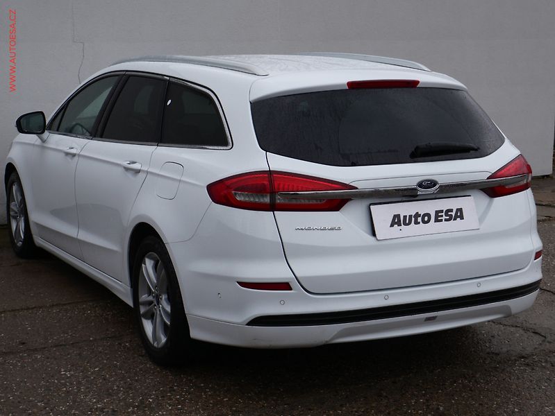 Ford Mondeo (2019) 1.5 EB, AT, navi, LED - fotka 4 z 19